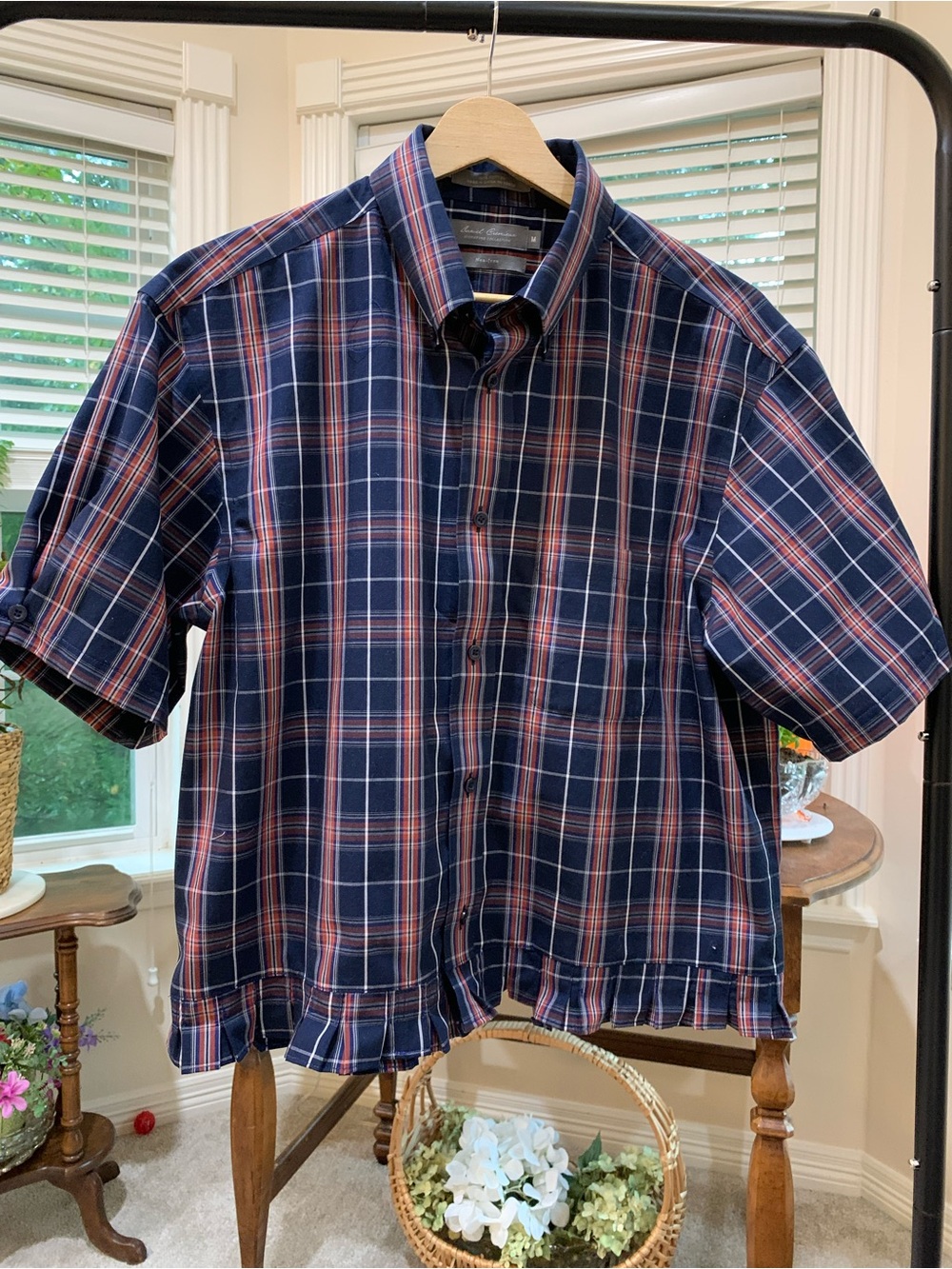 Daniel Cremiear Short-Sleeve Navy and Red Plaid Button-Up Shirt